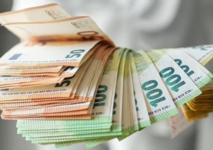 Над 3500 българи са поискали по 20 евро компенсация за поскъпването на горивата