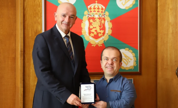 10 години рамо до рамо: ВМА с грижа за здравето на малките хора в България