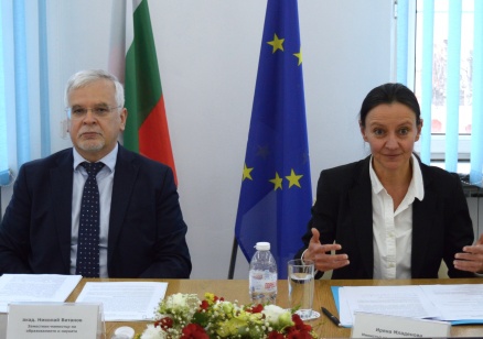 Министър Младенова: Ролята на науката и иновациите става все по-ключова за икономическия растеж на страната