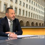 Mинистър Найденов: Спрях обществената поръчка за мантинели, защото е опорочена