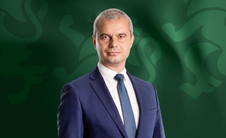 Костадин Костадинов: Гюров да се оттегли, а Йотова да се извини