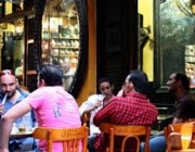 От днес кафенетата и магазините в Египет ще затварят по-рано заради скъпата енергия