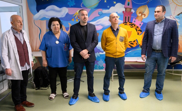 Детската хирургия в Пловдив вече ще лекува с иновативна апаратура за минимално инвазивни операции