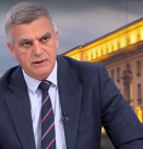 Стефан Янев: Служебната власт няма право на знакови посещения
