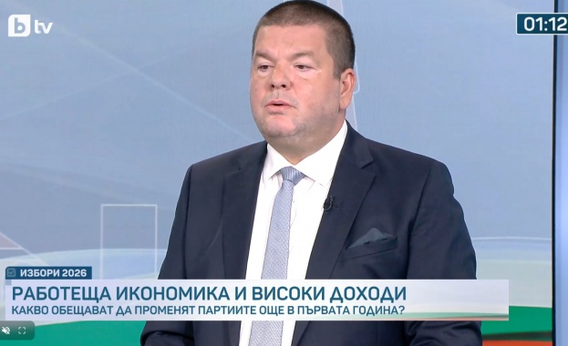 Владимир Маринов към ПП-ДБ: Приберете си правителството от Украйна, за да се заеме с цените 