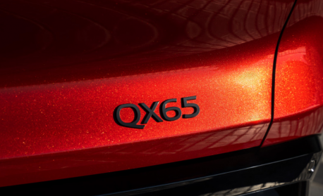 В боята на тази кола има истинско злато