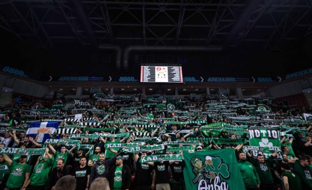 Баскетболният Апоел Тел Авив победи Панатинайкос пред многобройни гръцки фенове в мач от Евролигата в София