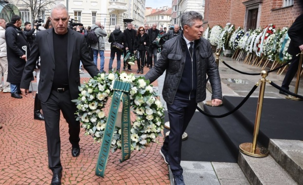 България се сбогува с Боби Михайлов