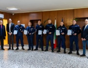 Кметът на Ямбол Валентин Ревански отличи с почетния знак „Герб на община Ямбол“ седем полицаи и гражданин, спасили дете в к-с „Златен рог“