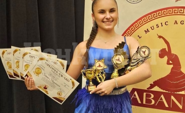 Зад успеха на една млада певица