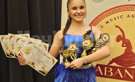 Зад успеха на една млада певица