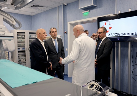 Министър Околийски откри първия строук център в България