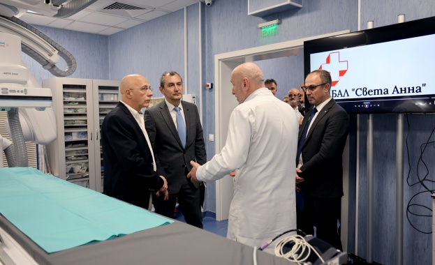 Министър Околийски откри първия строук център в България