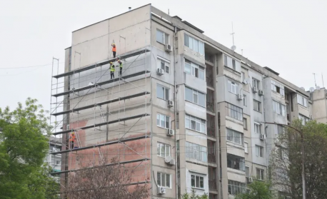 Работник загина в Бургас след падане от скеле