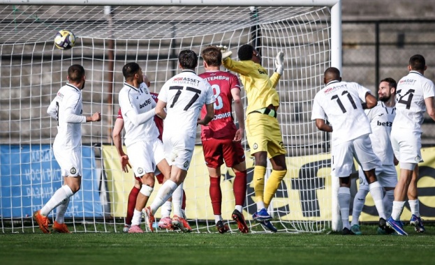 Галин Иванов вгорчи 113-ата годишнина на Славия