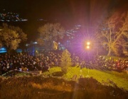 Хиляди хора посрещнаха Благодатния огън в старата столица