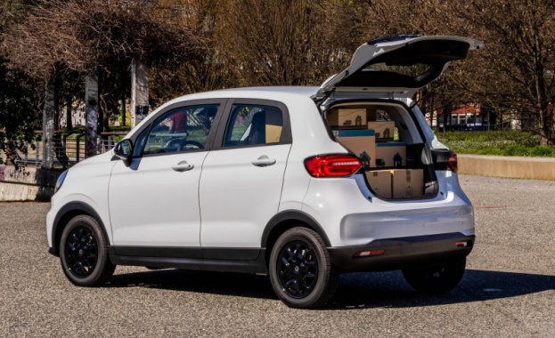 Европейското подразделение на Leapmotor представи и лекотоварна версия на електрическия T03