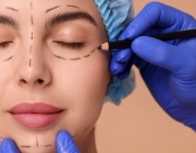 „Лицето не е чернова“: Нова кампания влиза в училищата, за да предпази младежите от опасностите на ранните естетични корекции