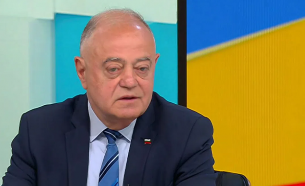 Атанасов: Не мога да разбера от думите на Румен Радев къде се позиционира той