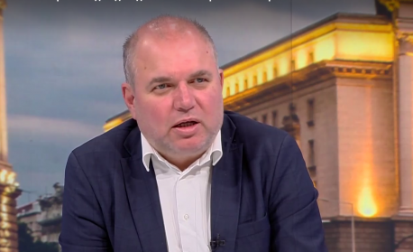 Владислав Панев: Икономическите проблеми доведоха до политическа промяна в Унгария