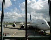 Масово отменят полети заради недостиг на керосин