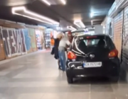 Столична община съдейства за изтегляне на автомобила от подлеза на "Орлов мост"