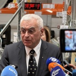 Министър Георги Шарков: Няма възможност за манипулация на машините преди изборния ден