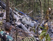 8 души загинаха при катастрофа на хеликоптер в Индонезия