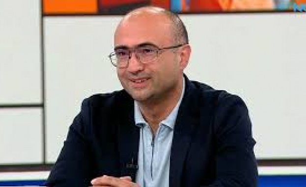 Пациент поздрави в ефира на NOVA лекаря, спасил живота му преди години 