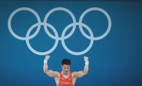 Иван Димов с три медала и изравнен европейски рекорд в Батуми