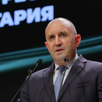 България в кабинета на Румен Радев. Какви ще са първите задачи за новите управляващи