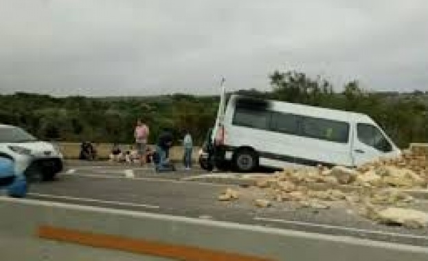 Катастрофа с българи в Малта. Ранени са 7 наши сънародници в Чиркева