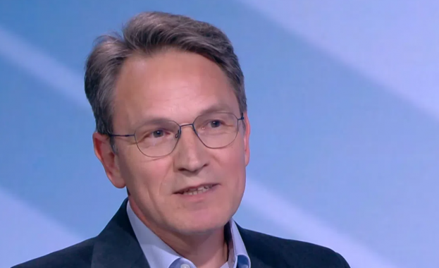 Съдия Калин Калпакчиев: Имаме признание в ефир за това как политици назначават главния прокурор