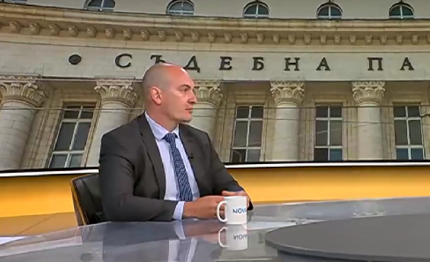 След журналистическо разследване: Прокуратурата започна проверка срещу бившия шеф на ВАС