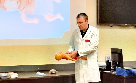 Болница "Пирогов"  отваря врати за Академия за родители "Първа помощ за малките герои" 2026