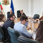 Министър Илиев проведе среща с представители на националните работни групи в младежкия сектор
