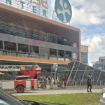 Пожар избухна в мол на столичния булевард "Черни връх"