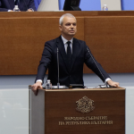 Костадинов направи анализ на първия работен ден в парламента 