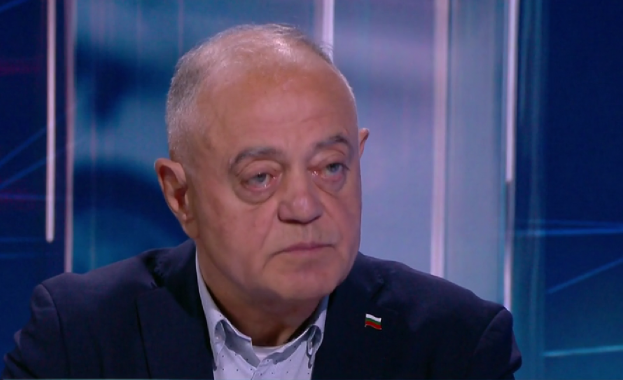 Атанас Атанасов: След като Кирил Петков напусна политиката, се промени комуникацията