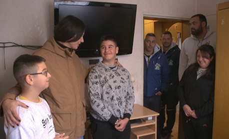 Доброволците и една вълшебната фраза дават сила на „Бригада Нов дом“ в един от най-тежките ремонти за сезона – този петък от 20:00 ч. по bTV