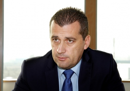 Министър Георги Пеев разпореди незабавна проверка след тежкия инцидент на автомагистрала „Хемус“ 