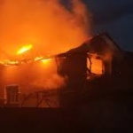 Семейство в Мъглиж остана без дом след пожар, причинен от мълния