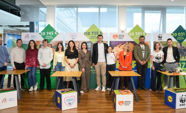 Близо 200 000 евро за 4 каузи дариха клиентите на Lidl чрез автоматите за обратно приемане на опаковки 