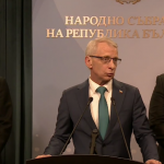 Заради промени в правилника на НС: "Продължаваме Промяната" с критики към управляващите