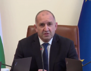 Румен Радев: Поисках от Тръмп САЩ да премахне визите за българи