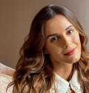 Флора Стратиева: Дара перфектно отиграва опитите да бъде използвана