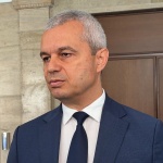 Костадинов критикува политиката на правителството по отношение на Украйна и европейския дългов гаранционен механизъм