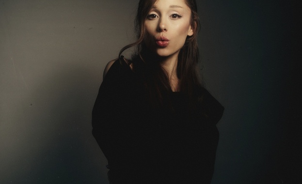 Ариана Гранде представя „hate that i made you love me“ – първи сингъл от новия албум „petal“