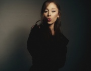 Ариана Гранде представя „hate that i made you love me“ – първи сингъл от новия албум „petal“