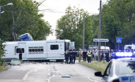 Двама от загиналите в катастрофата на "Чеполешко шосе" са чужденци